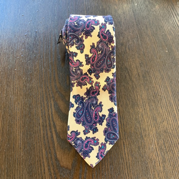 Robert Talbott Paisley Best of Class 100% Silk Tie - Picture 2 of 5